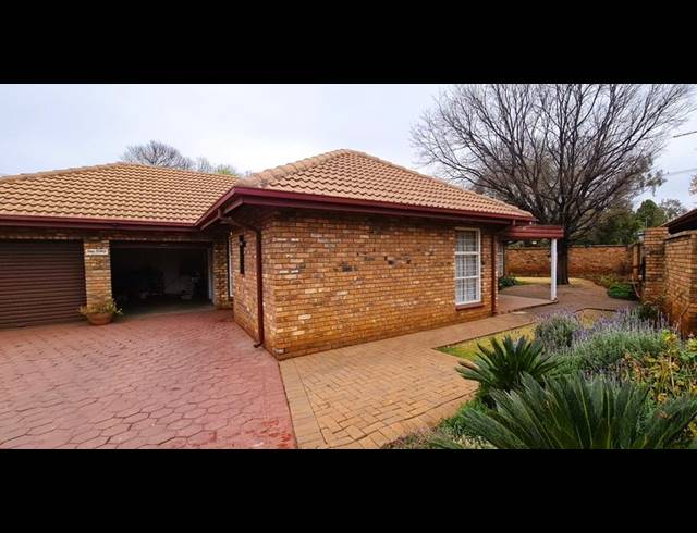 3 BEDROOM HOUSE FOR SALE IN DORINGKLOOF